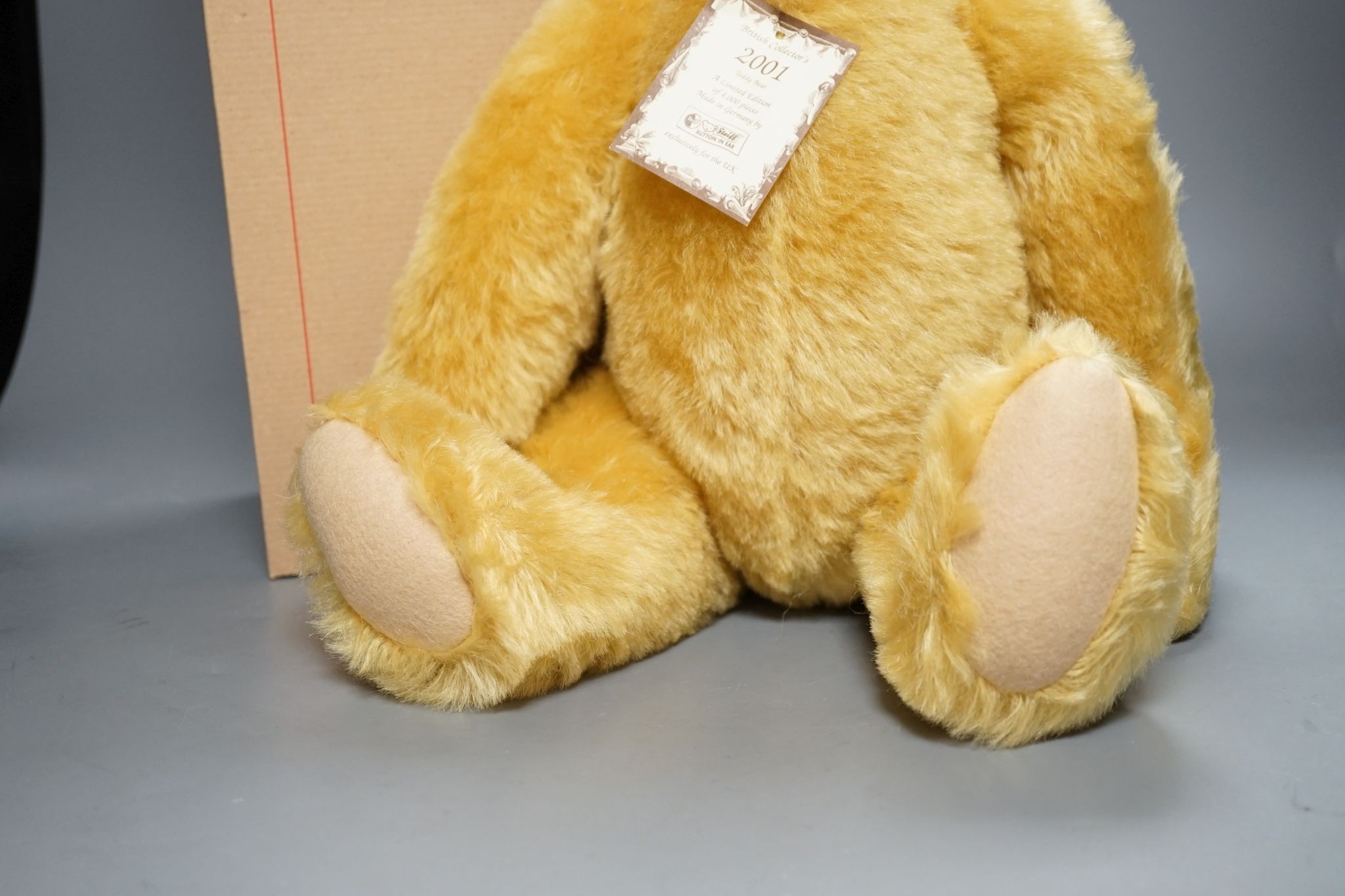 British Collections 2001 45cm with box and certificate